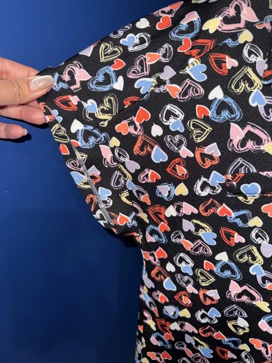 Cocomo-NWT Black Heart-Print Zip Front Blouse Size Large - Picture 8 of 16